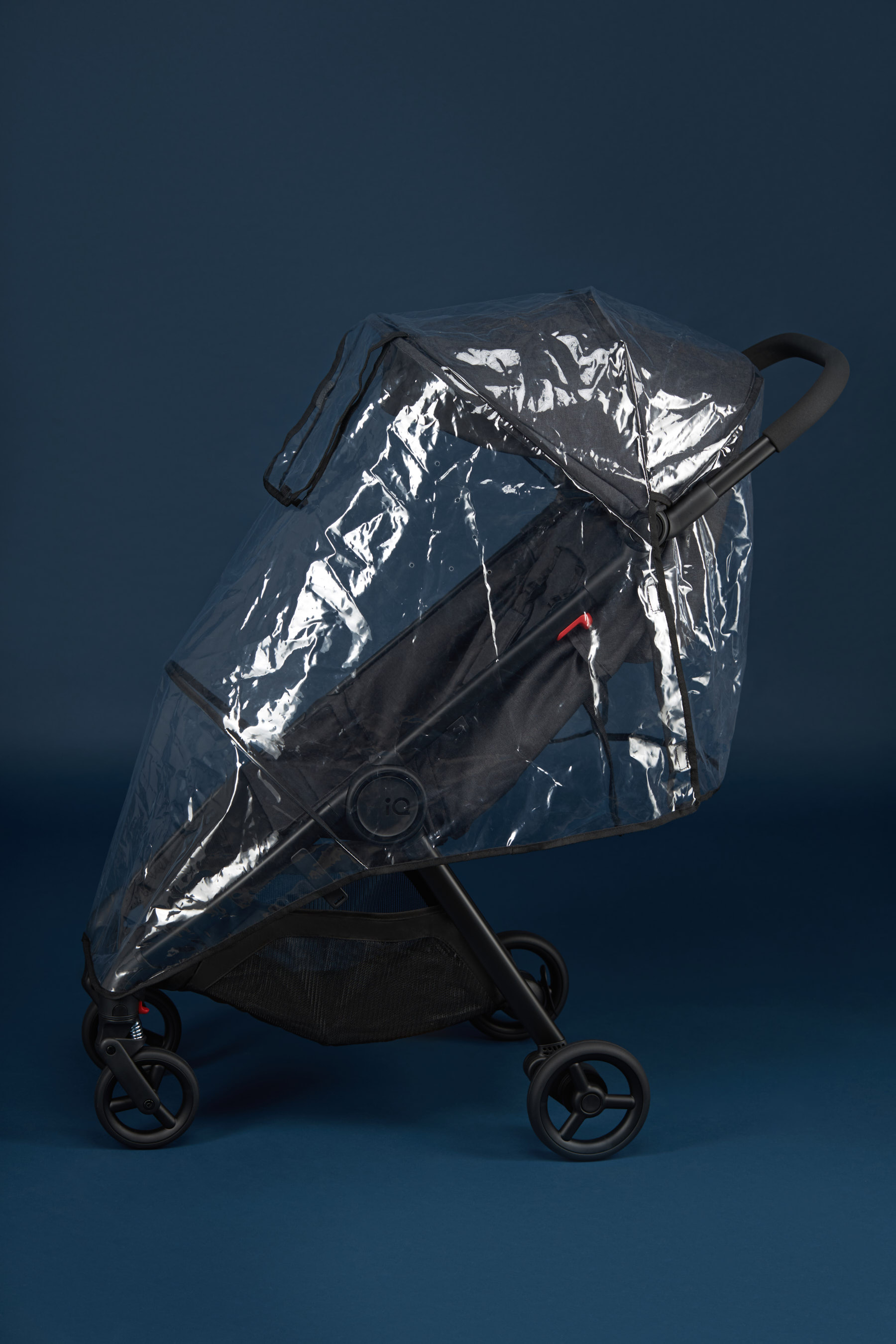 Rain cover for buggy IQ_2.jpg (423 KB)